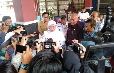 Gubernur Khofifah Pastikan Aduan Masyarakat Terselesaikan Tuntas