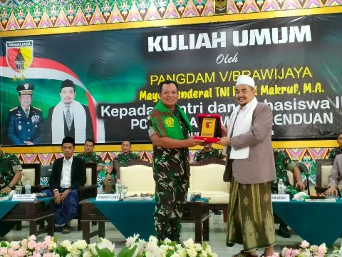 Mayjen Farid Makruf Beri Kuliah Umum di Ponpes AL-Amien Sumenep