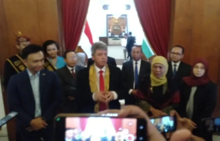 Gubernur Khofifah  Tawarkan Peluang Beasiswa Pendidikan Tinggi di Jatim