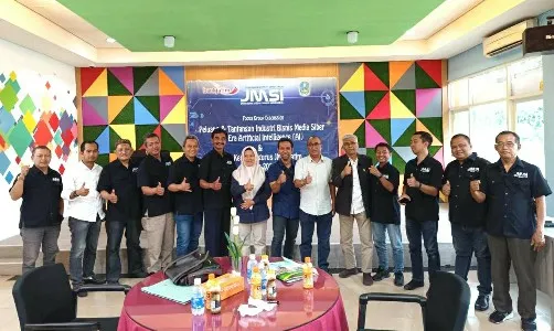 Peluang dan Tantangan Bisnis Media Siber di Era AI 