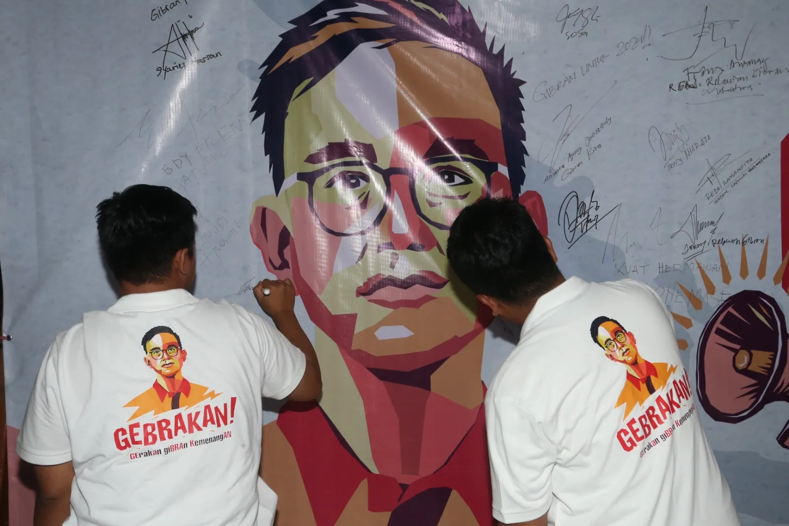 GEBRAKAN dari Surabaya, Pemuda Deklarasi Gibran Capres 2024