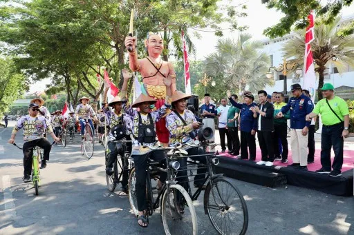 Wagub Emil Titip Salam Persaudaraan dari Jatim untuk Indonesia
