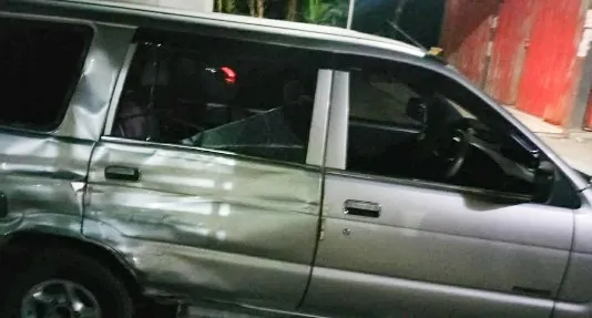 Diduga Mabuk, Motor Bertabrakan dengan Minibus di Magetan
