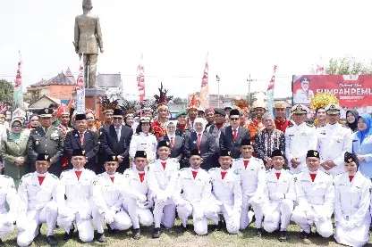 Khofifah: Gaungkan Keteladanan, Kepahlawanan Pemuda Extra Ordinary