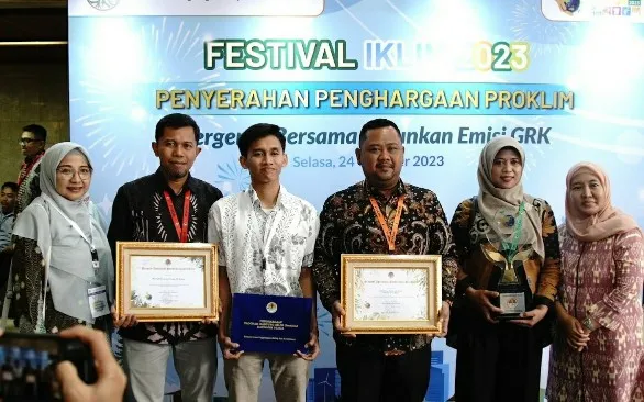 PLN Nusantara Power Terima Penghargaan dari Menteri KLHK