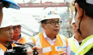 Bapanas Tinjau Jagung Import di Pelabuhan Teluk Lamong Surabaya 