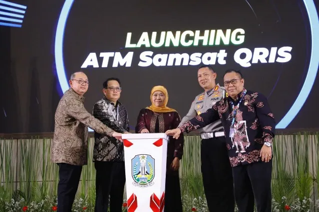 Gubernur Khofifah Launching ATM Samsat QRIS 