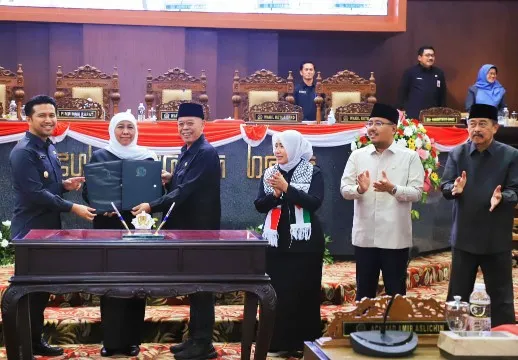 Akhiri Jabatan, Khofifah-Emil Ucapkan Terimakasih Untuk Seluruh Elemen