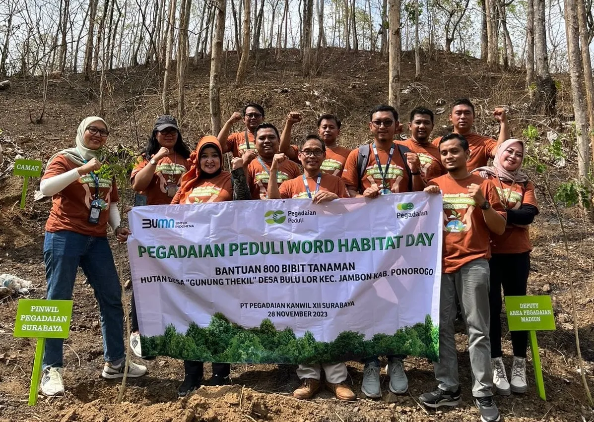 PT Pegadaian Bersama Pemkab Ponorogo Lakukan Gerakan Tanam Pohon