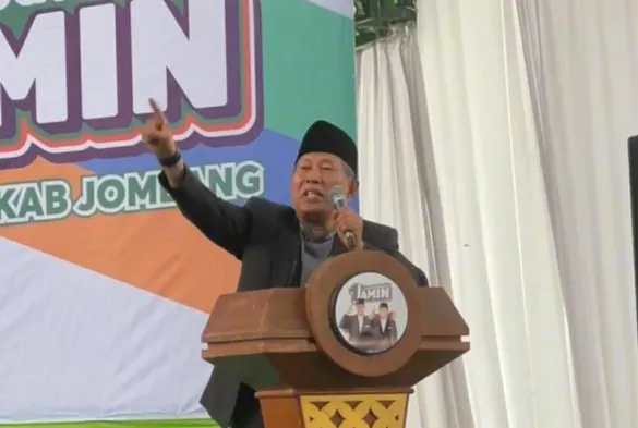 Pemilih AMIN Versi Kiai Ahmad Mustain: Lahir Karena Cahaya Keislaman
