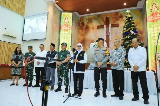 Gubernur Khofifah Serukan Ibadah Natal Aman, Damai, Penuh Kasih