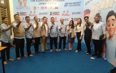 TKD Prabowo-Gibran Jawa Timur Gelar Nobar, Relawan Khofifah Menyemangati 