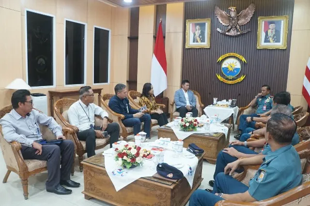 Pangkoarmada II Terima Kunjungan Bank Mandiri Region VIII Jawa 3