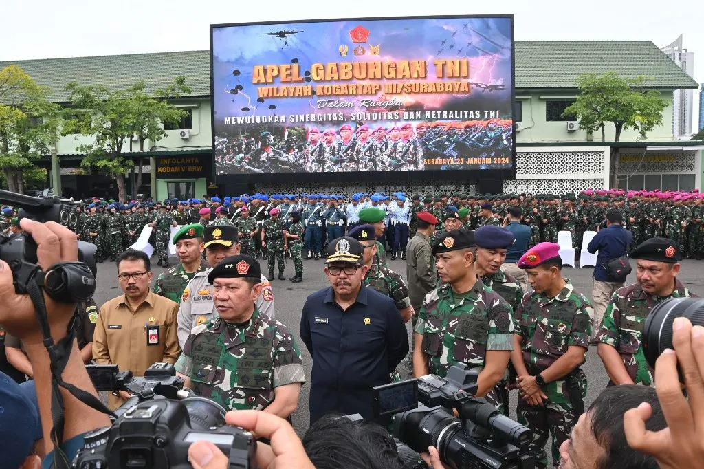 Mayjen TNI Rafael Granada Pimpin Apel Gabungan TNI-Polri