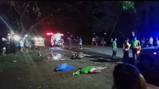 Di Ngawi Pemotor Tergelincir Saat Hujan, Tewas Ditabrak Bus Eka