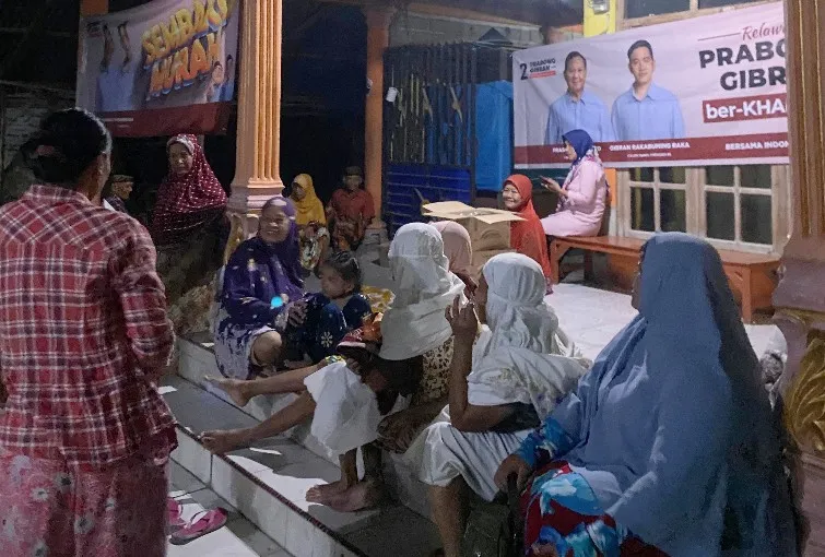 Relawan Prabowo-Gibran Berkharisma Ponorogo Kirim Minyak Goreng Murah 