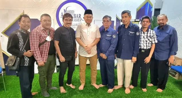 Masjid Al Akbar Surabaya Gelar Cukur Rambut Gratis