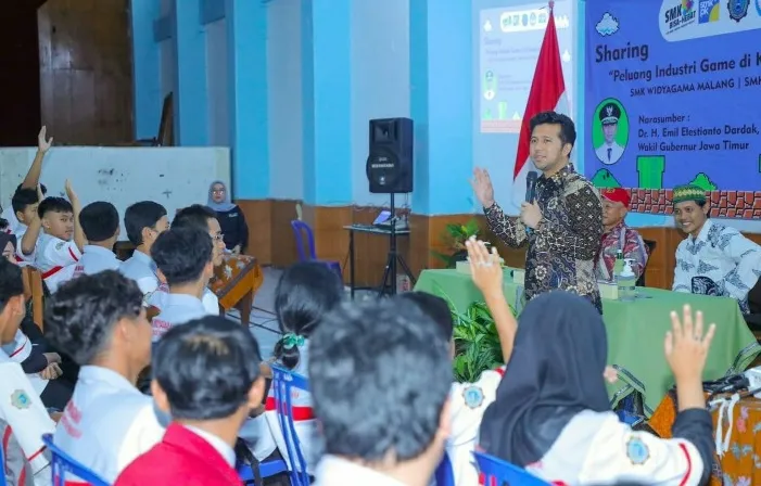 Wagub Emil Ajak Siswa SMK Manfaatkan Peluang Industri Game Nasional