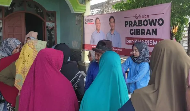 Relawan Prabowo-Gibran BerKharisma Ponorogo Terus Beraksi Turun ke Warga