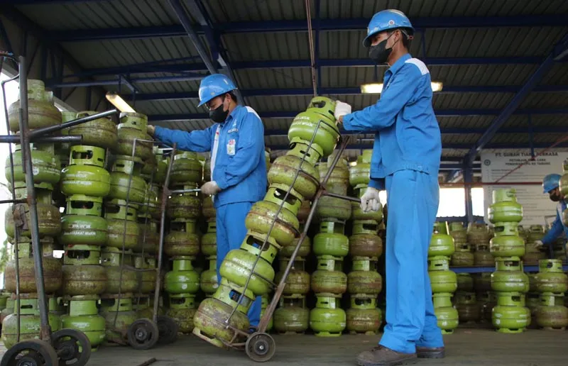 Stok LPG Pantura dan Madura Dipertebal