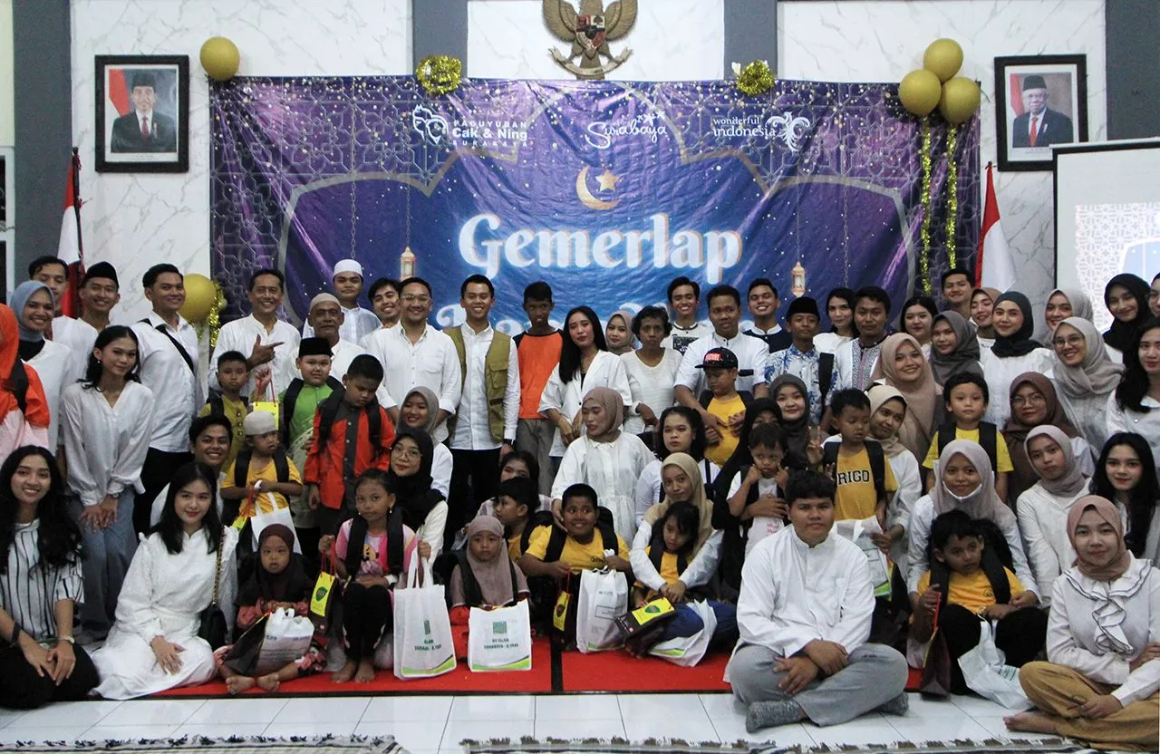 Paguyuban Cak & Ning Surabaya Gelar Bakti Sosial Ramadan bagi Anak Difabel