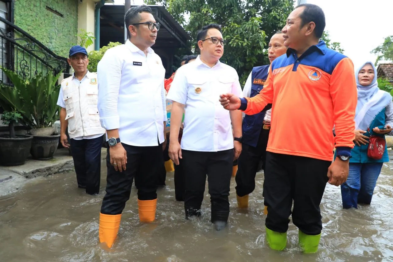 Pj. Gubernur Adhy Imbau Masyarakat dan Perangkat Daerah dalam Kesiapsiagaan Penuh