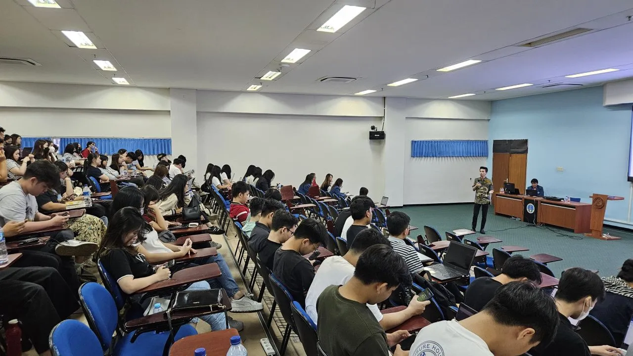 Alumni PCU di Tesla, Berbagi Tips jadi Akuntan di Era Digital