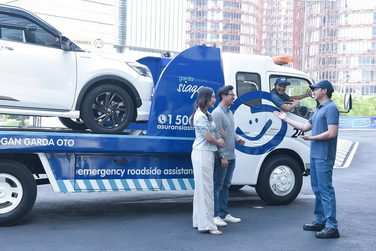 Garda Oto Raih Top Brand Award