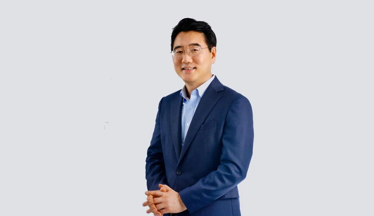 Presiden Samsung Electronics Indonesia Terpukau Ramadan di Indonesia