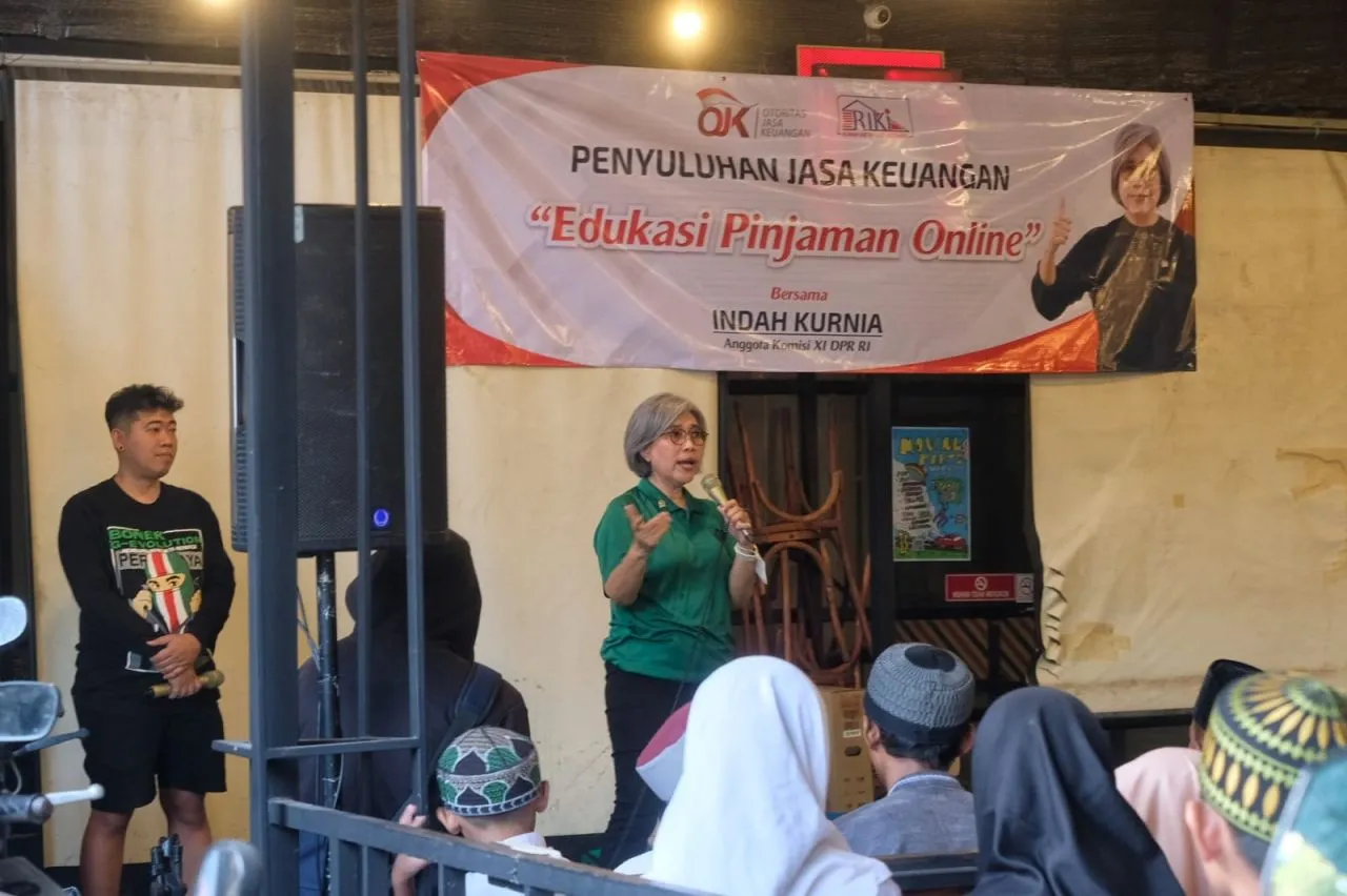 Ngabuburit Bareng Bonek, Indah Kurnia Wanti-Wanti Pinjol Ilegal