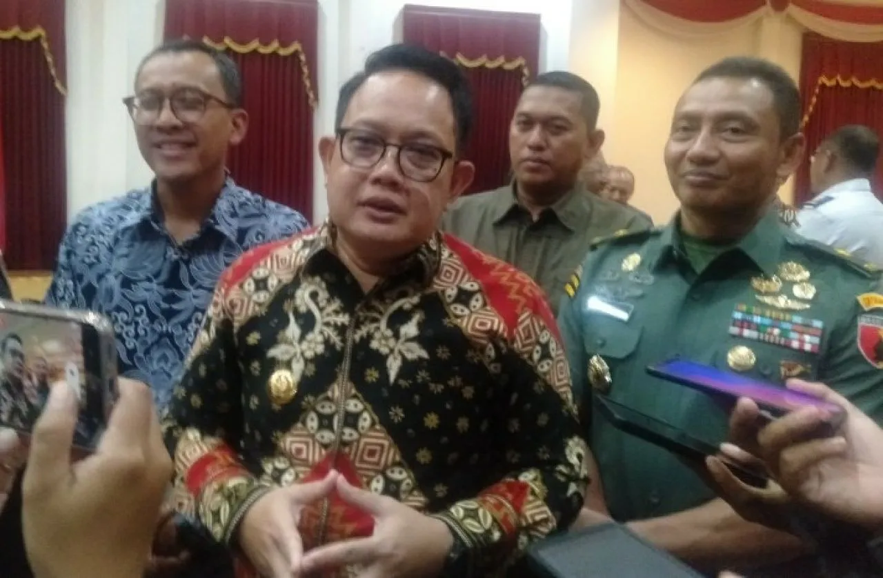 Pj Gubernur Adhy Pastikan Distribusi dan Pasokan BBM dan LPG di Jatim Aman Selama Ramadhan Hingga Le