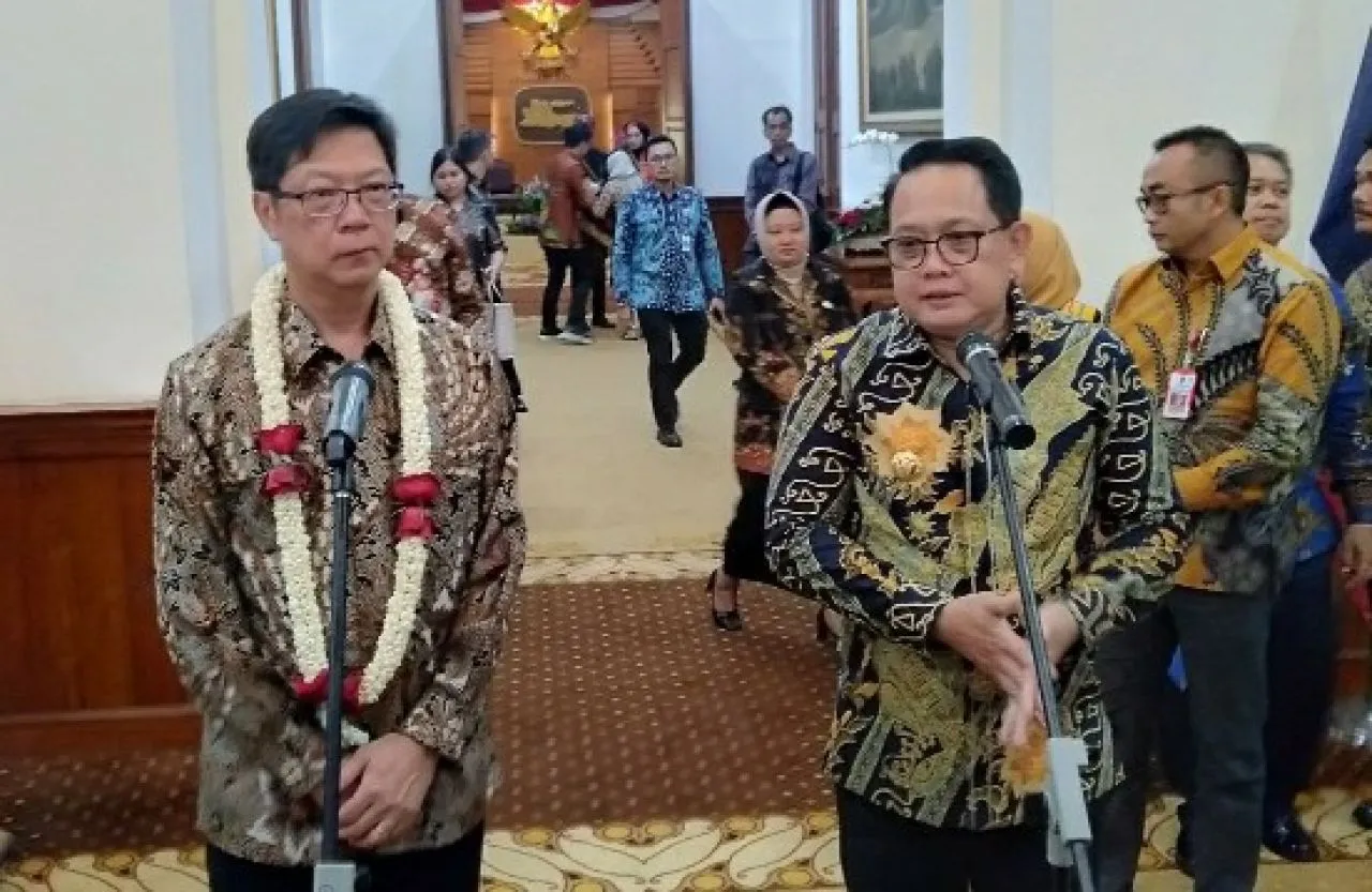 Pj. Gubernur Adhy Tawarkan Lima Potensi Kerja Sama Jatim-Thailand