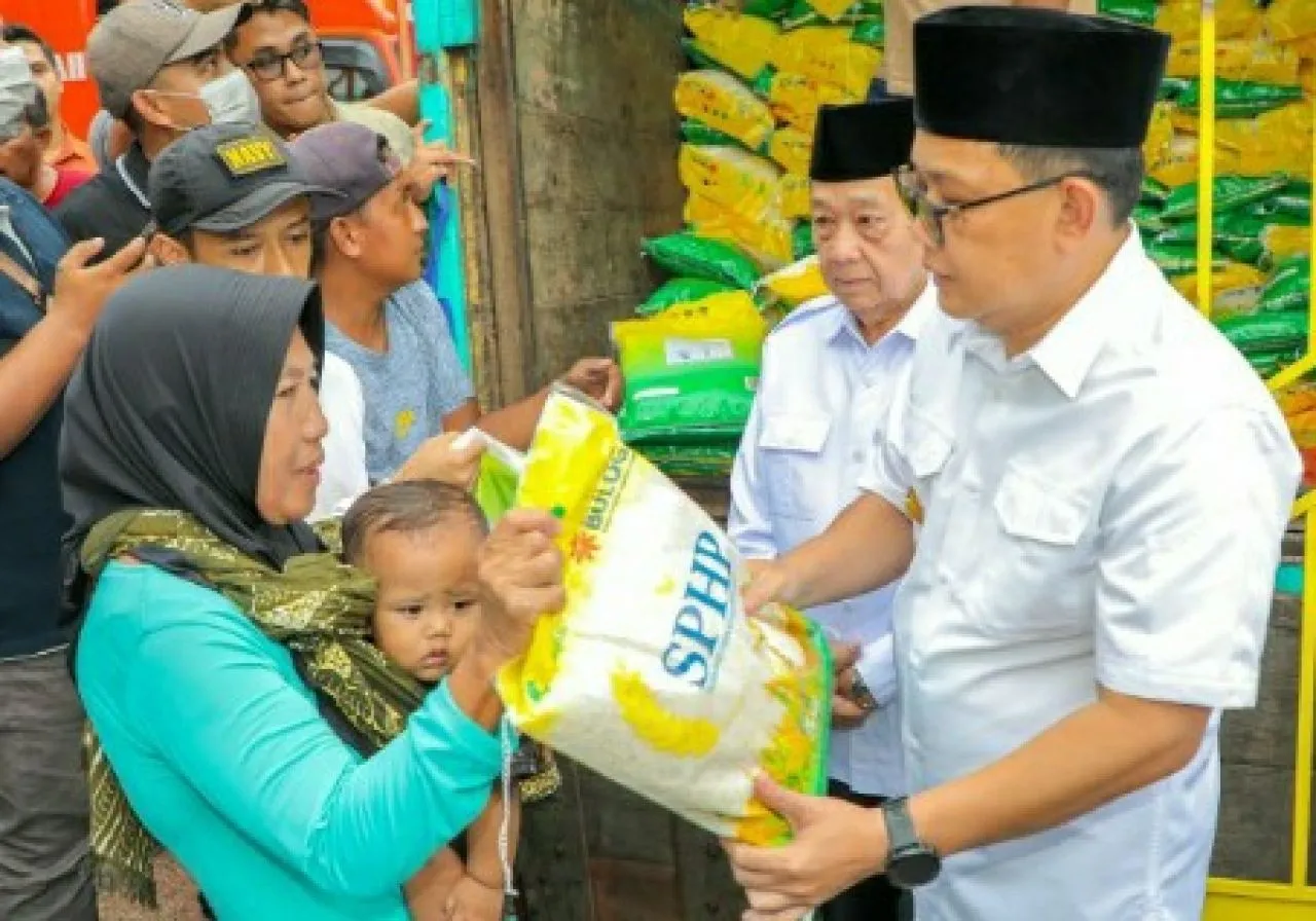 Pj. Gubernur Adhy: Upaya Pemprov Jatim Sentuh Seluruh Lapisan Masyarakat