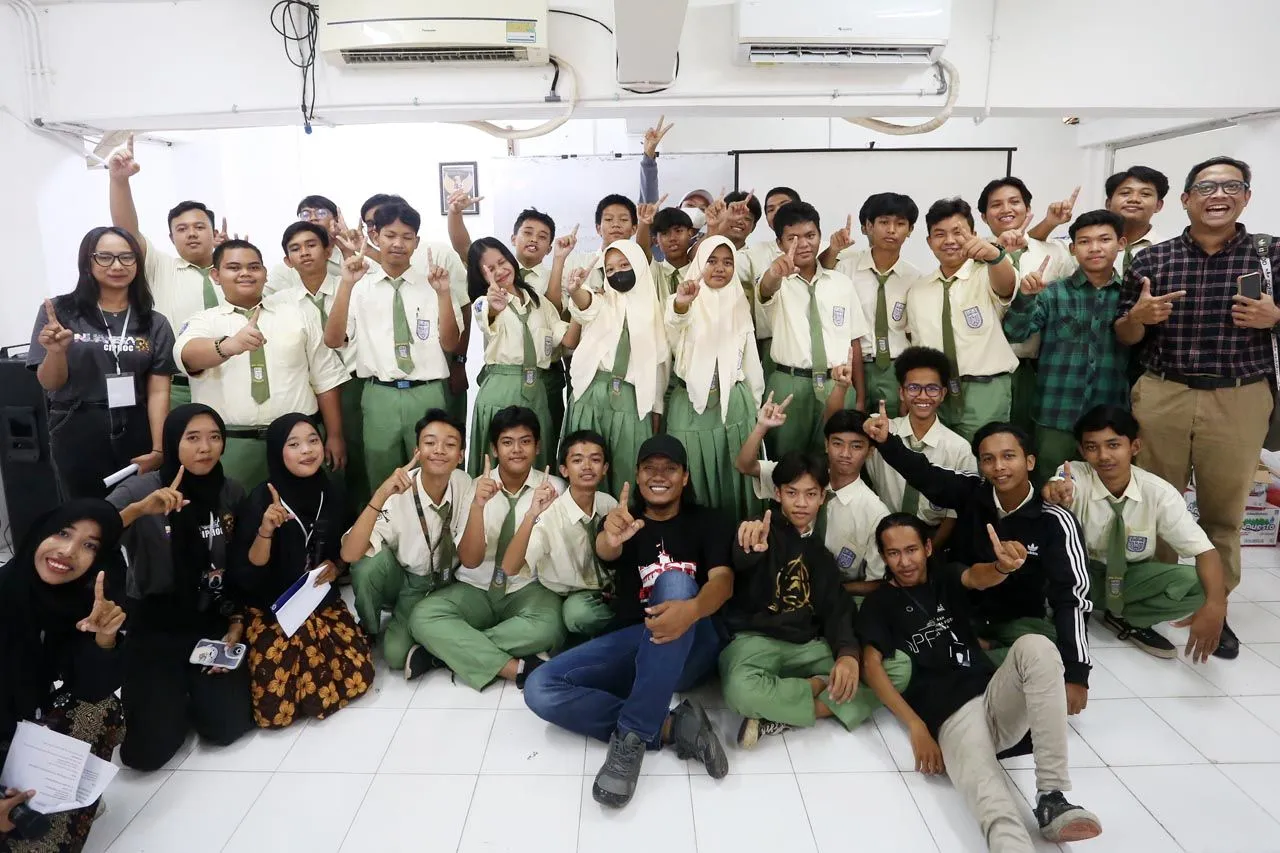 Pewarta Foto iNewsSurabaya Ungkap Pentingnya Memahami Ilmu Jurnalistik ke Siswa SMK IPIEMS