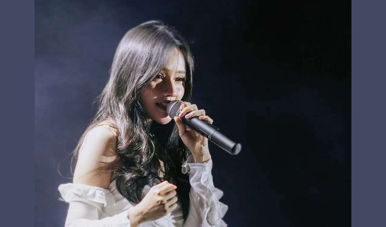 Vokalis Cantik Fanny Soegiarto Keluar dari Soegi Bornean Musik