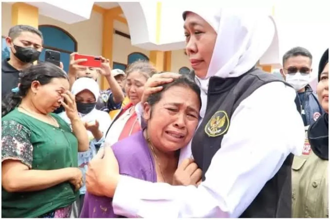 Kofifah Ingatkan Kewaspadaan dan Mitigasi Bencana di Masa Musim Pancaroba