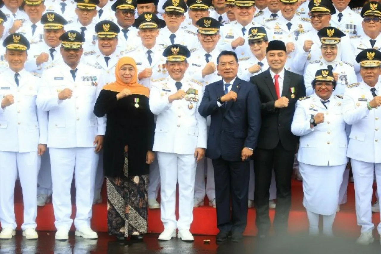 Satu-Satunya Gubernur yang Terima Satyalancana Karya Bhakti Praja Nugraha Presiden RI