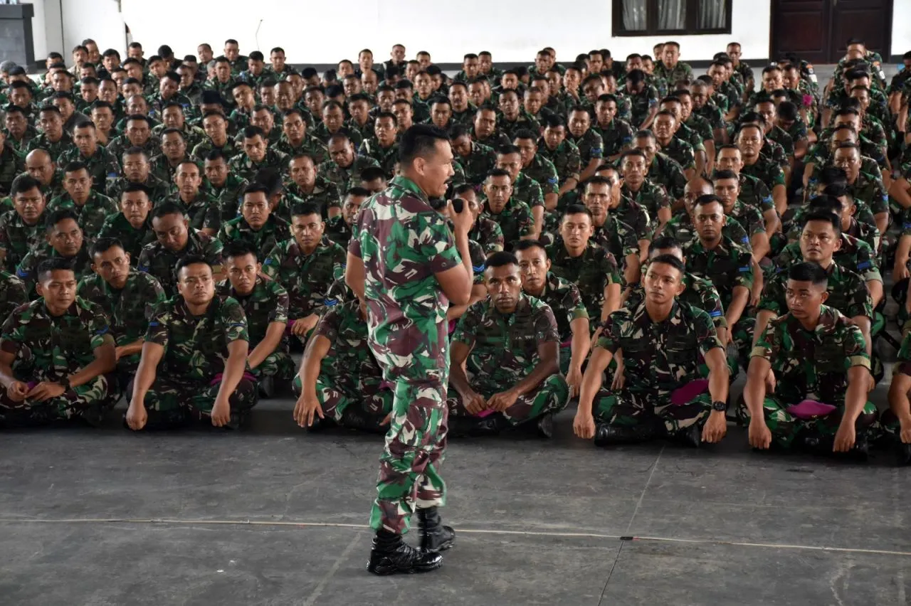 Entry Briefing Awali Tugas Komandan Resimen Artileri 2 Marinir