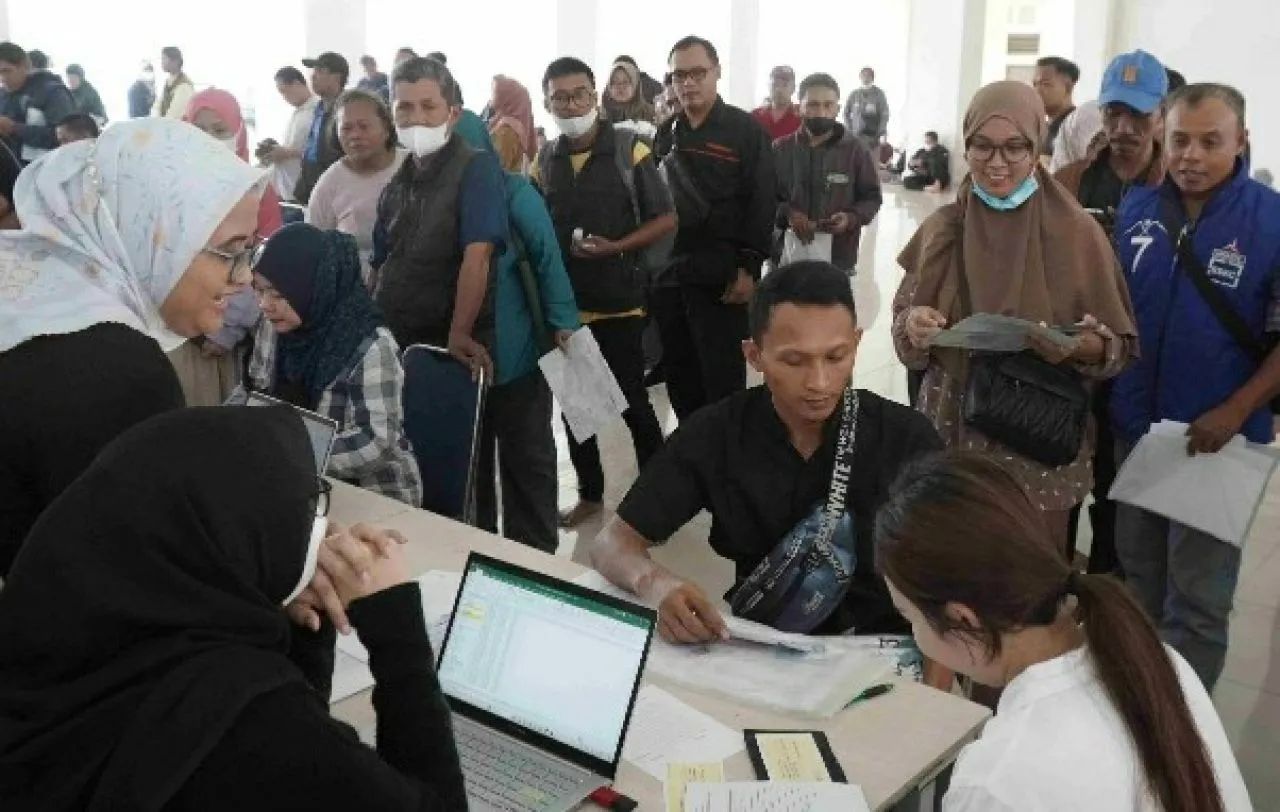 IPC TPK Berangkatkan Ratusan Pemudik 