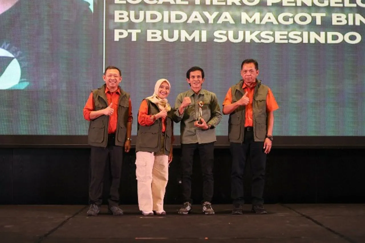 Penghargaan untuk PT BSI, Local Hero dan Korporasi Penggerak Kualitas SDM Lokal