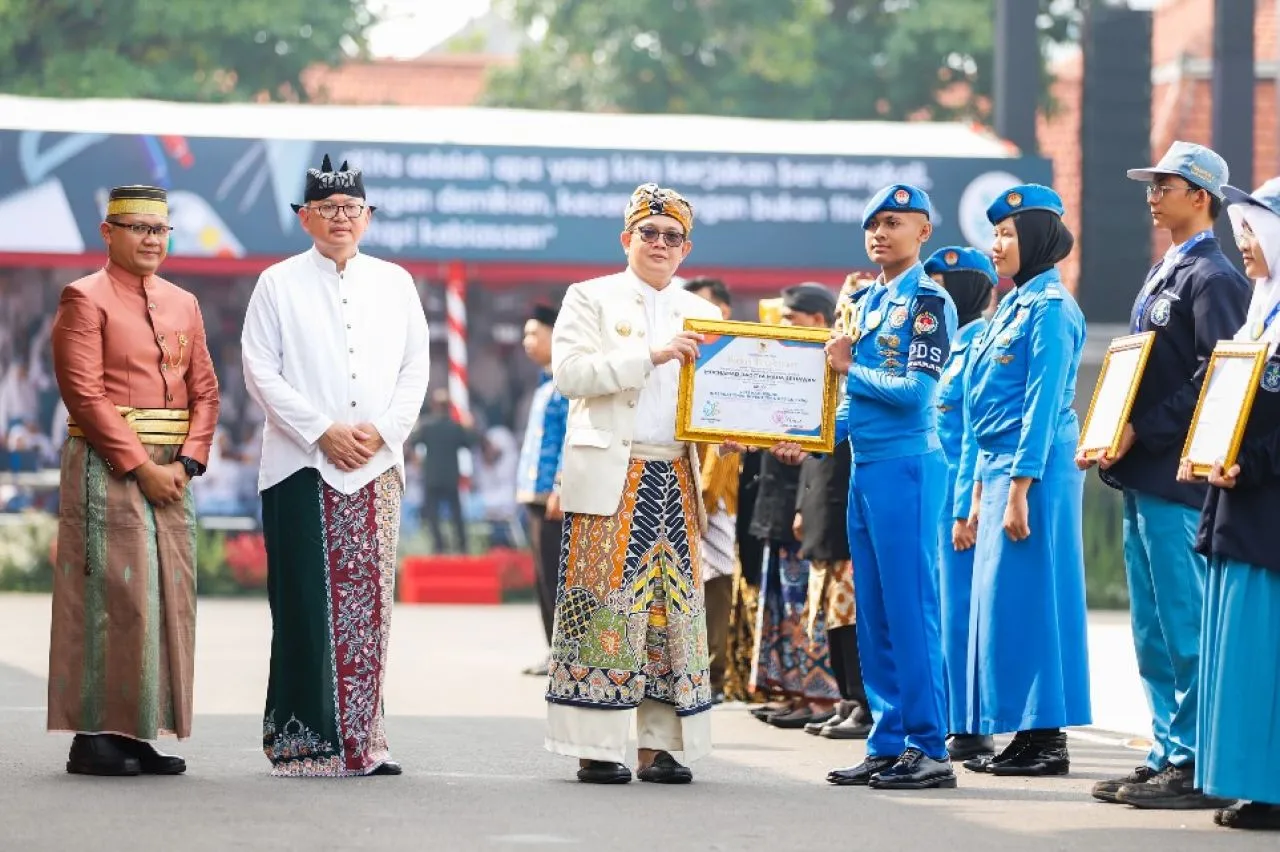Pj Gubernur Adhy: Penerapan Merdeka Belajar Buahkan Prestasi Siswa Jatim yang Gemilang