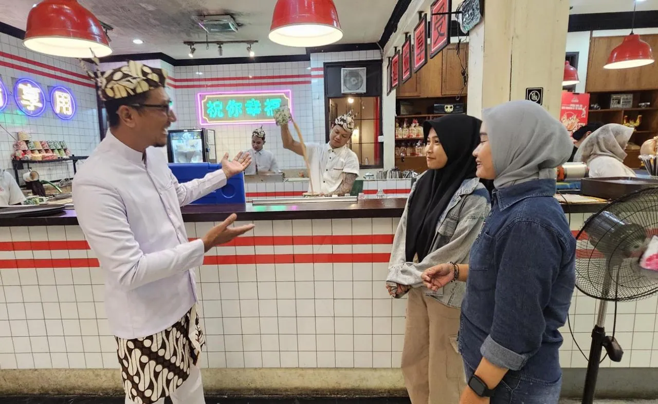 Kedai Ciamso Dharmahusada Indah Ada Promo HUT Surabaya Nih, Teh Tarik Cuma Rp10 Ribu Lho!