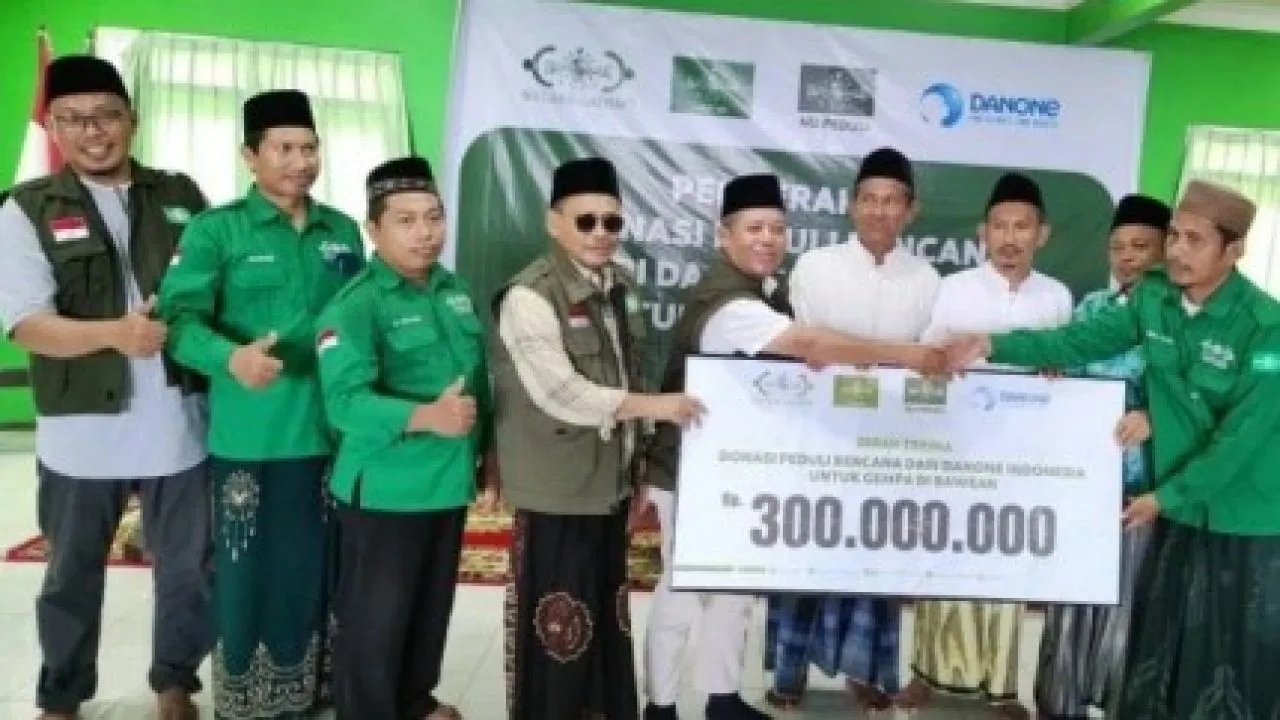 Danone Melalui LAZISNU Salurkan Bantuan untuk Korban Gempa di Bawean