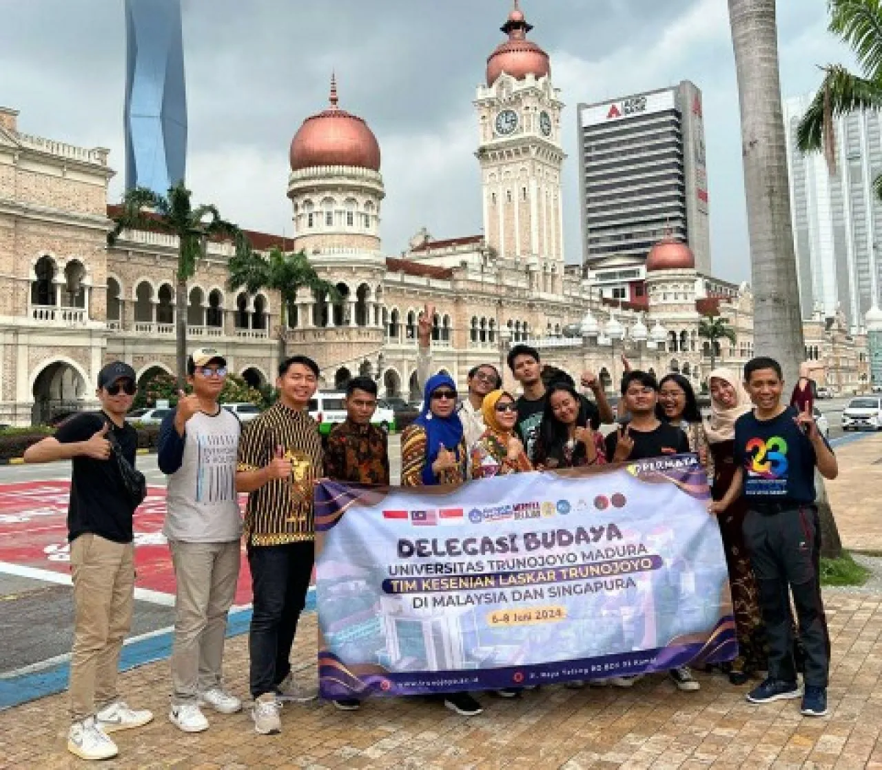 Laskar Trunojoyo Persembahkan Pesona Reog Barongan di Festival Antar Bangsa 2024
