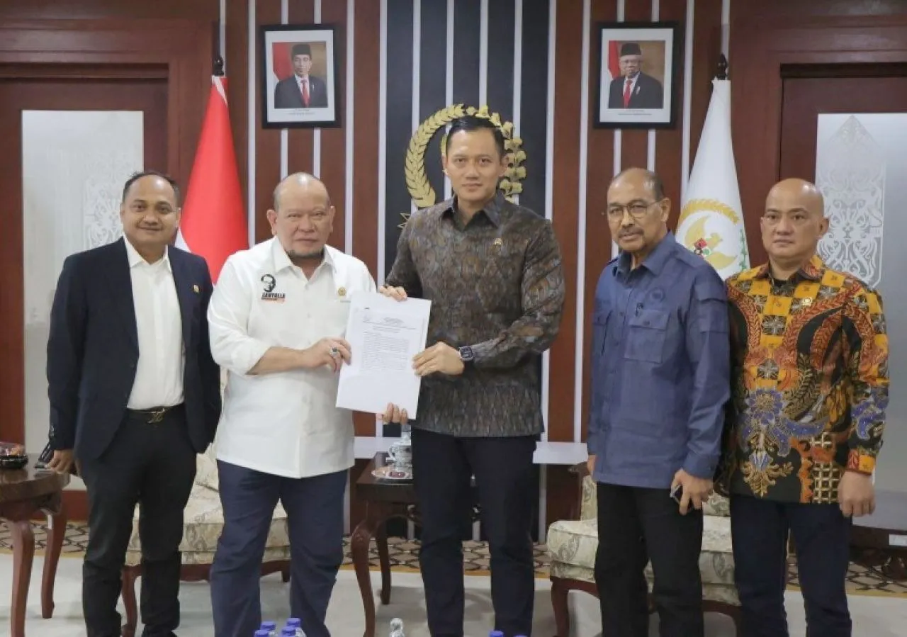 Dikunjungi Menteri ATR/BPN, Ketua DPD RI Ingatkan Penyelesaian Surat Ijo