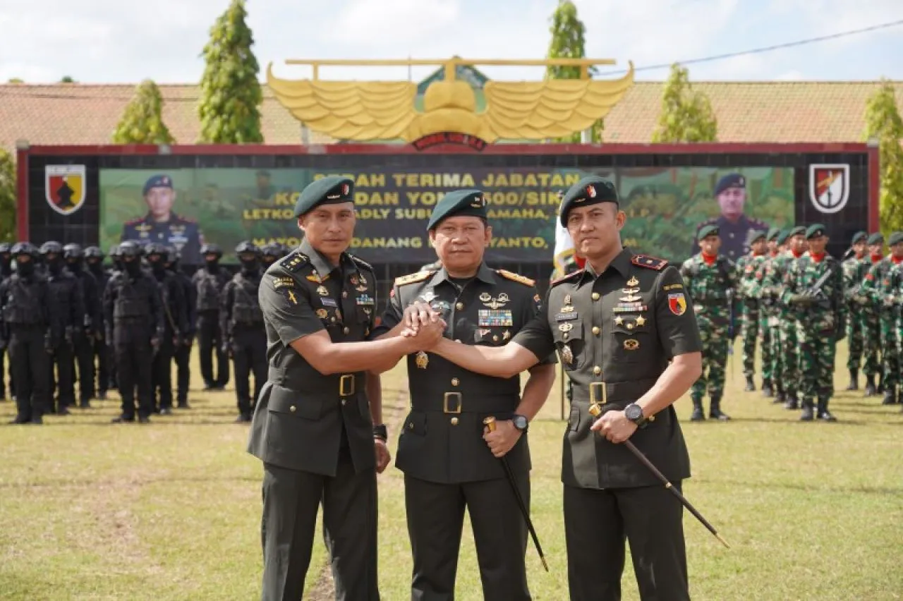 Danyon Infanteri Yonif 500/Sikatan Diserahterimakan