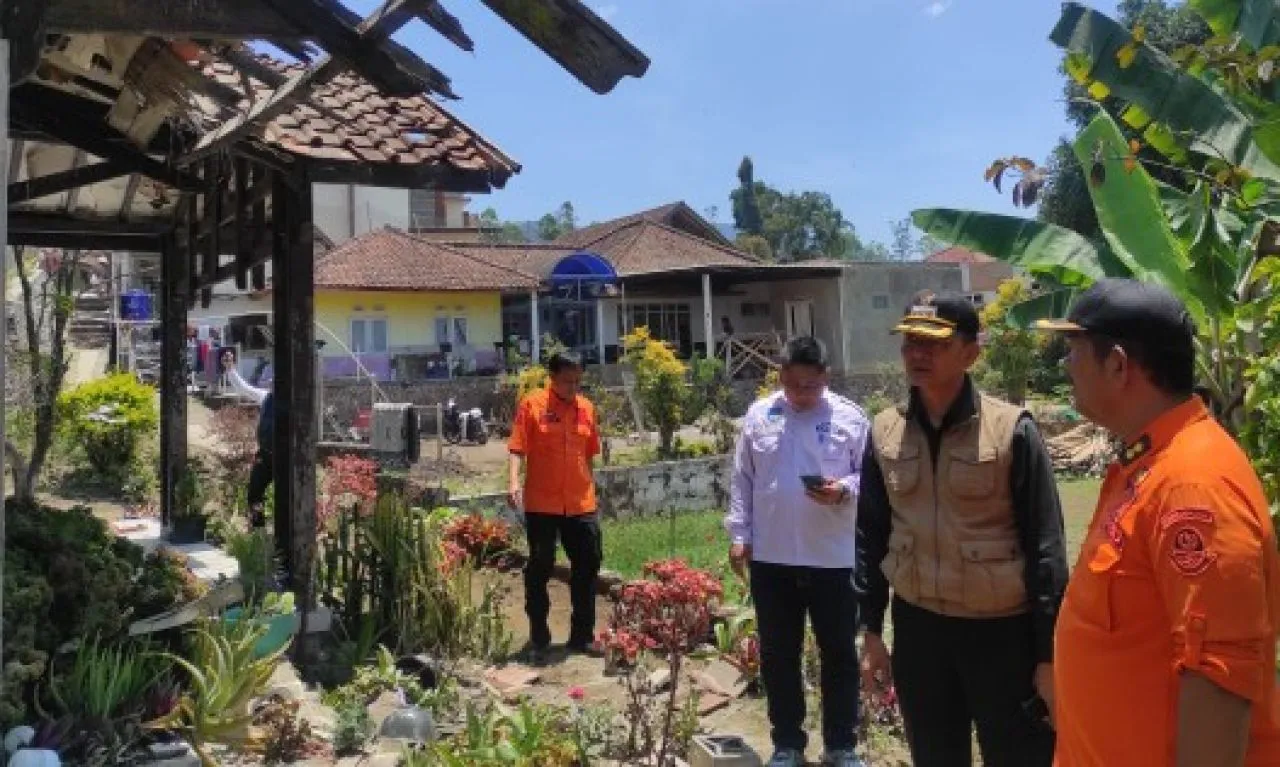 Gempa Bandung, Sejumlah Rumah Rusak 81 Warga Luka-luka