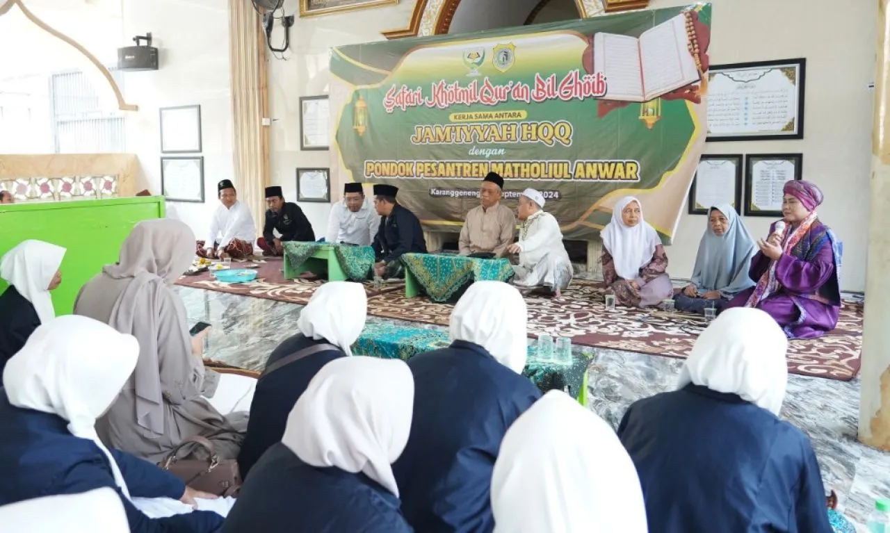 Luluk-Lukman Silaturrahmi ke PP Matholiul Anwar: Tekankan Pentingnya APBD untuk Pondok Pesantren