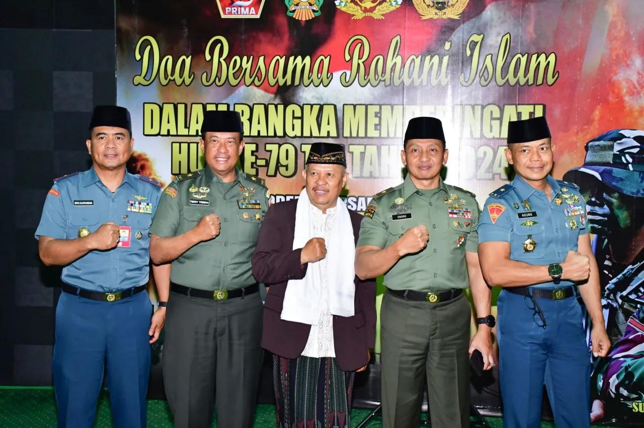 Doa Bersama TNl Wilayah Surabaya Jelang HUT ke-79 TNI