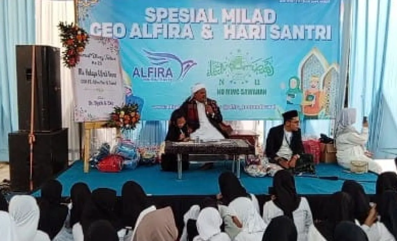 Semarakkan Hari Santri, ALFIRA Bersama MWC NU Sawahan Undang 1.100 Anak Yatim